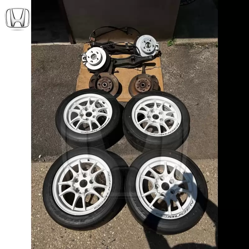96-00 EK9 36mm 5 Lug Conversion and Muge – Rare Honda Part