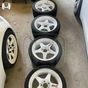 Desmond Regamaster EVO, Rims and tires. – Rare Honda Part