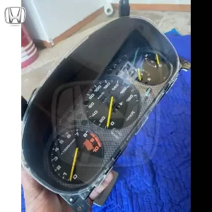 Civic Type-r cluster available. Low mile – Rare Honda Part